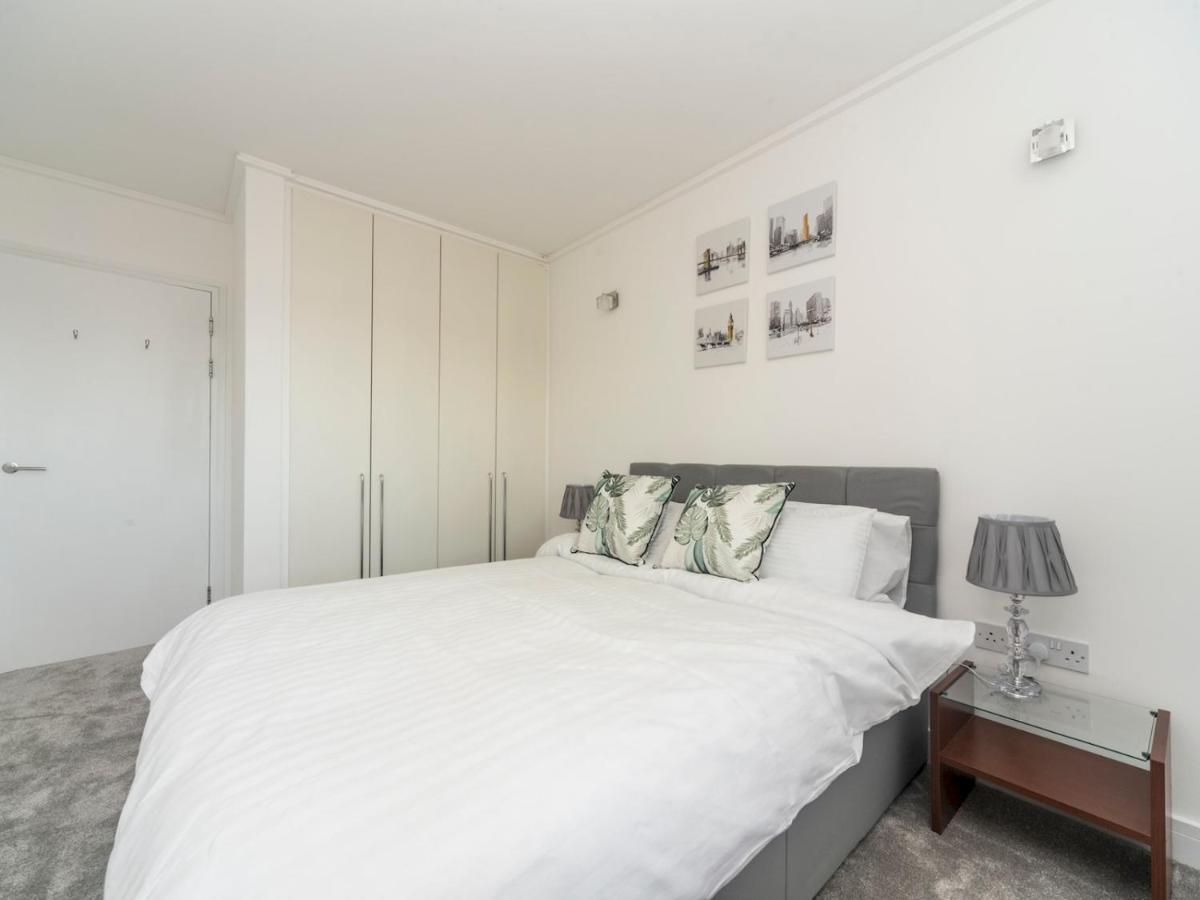 Pass The Keys Riverside Amazing Flat In London Close To The O2 Exterior foto