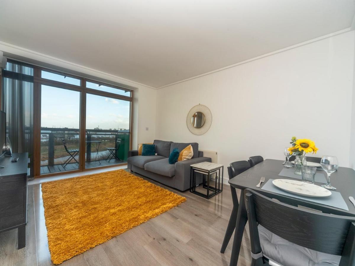 Pass The Keys Riverside Amazing Flat In London Close To The O2 Exterior foto